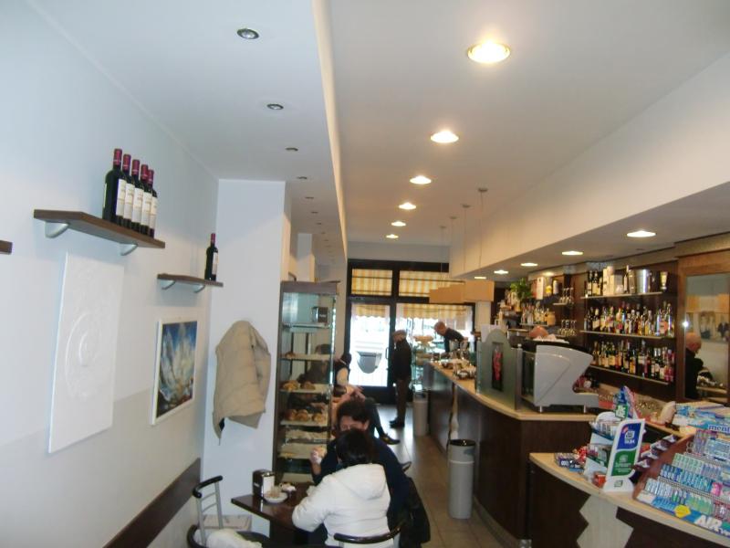 Bar isola