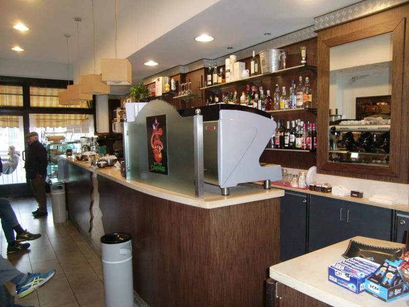 Bar isola