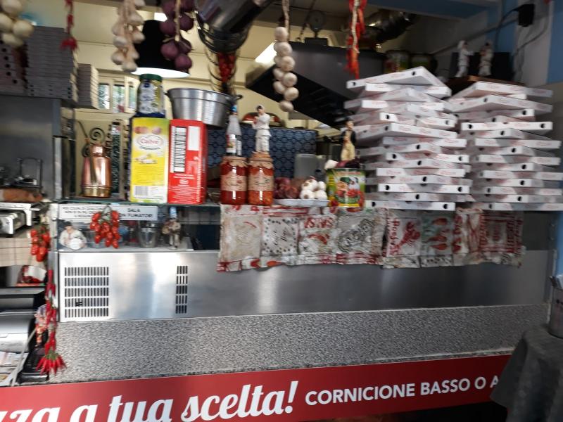 Pizzeria forno a legna