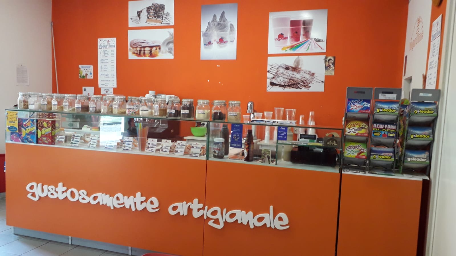 Yogurteria Bar  SEdriano (MI)