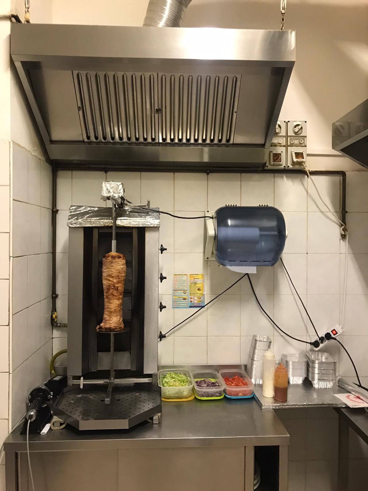Pizzeria con somministrazione non assistita Milano