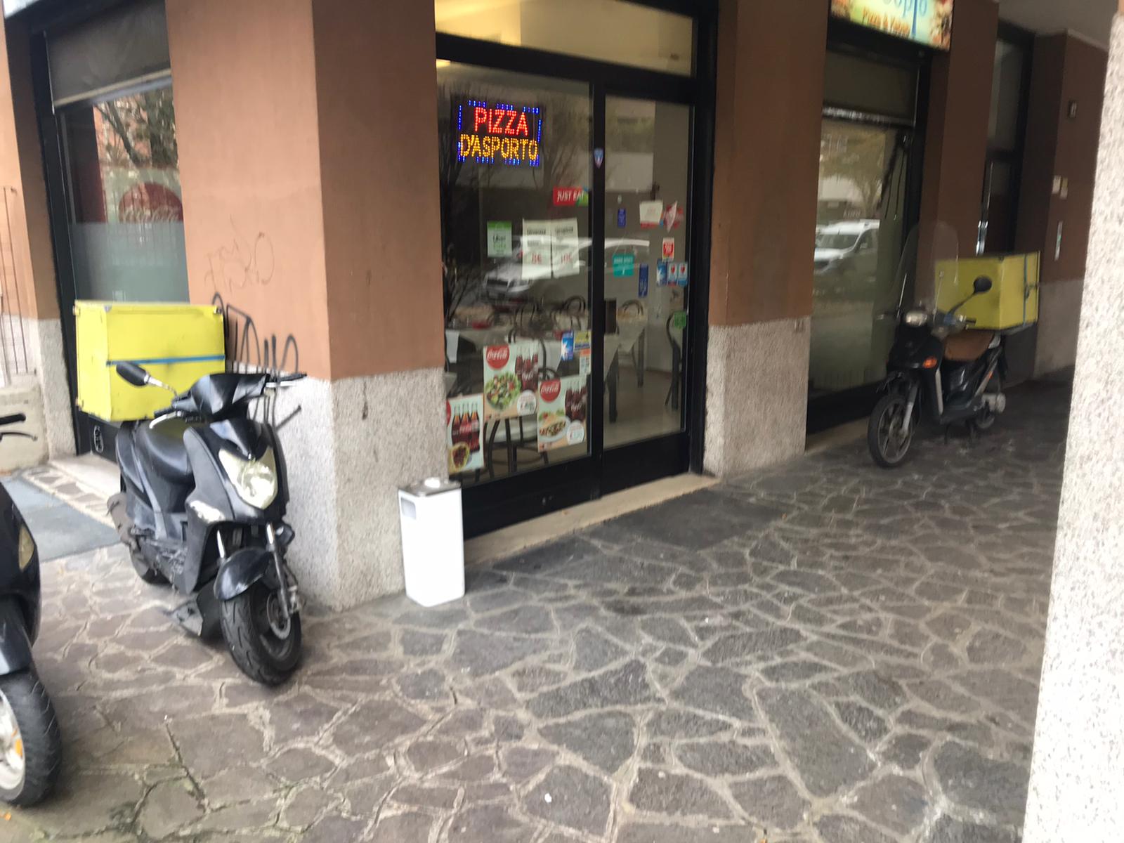 Pizzeria con somministrazione non assistita Milano