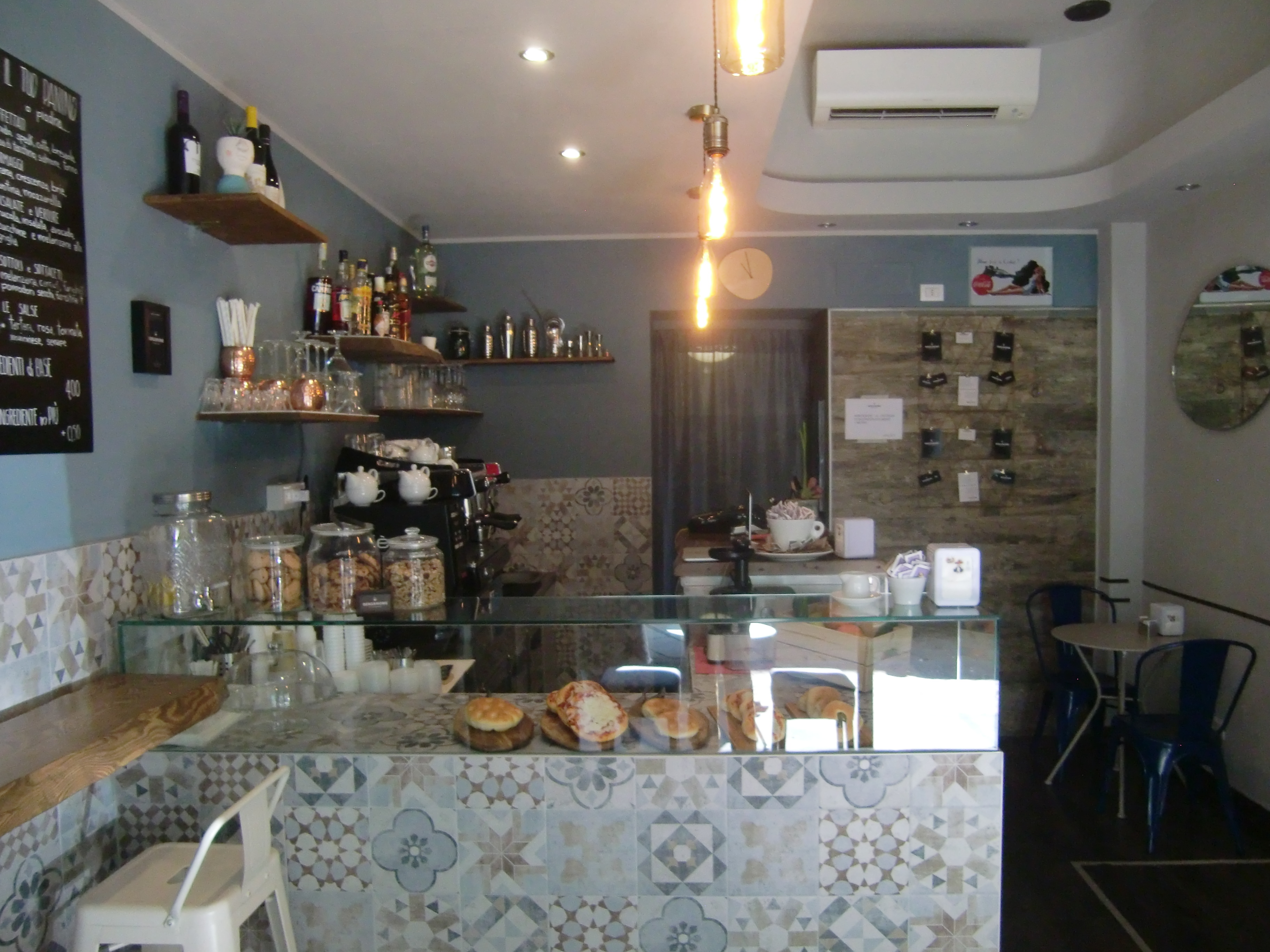 Piccolo Bar