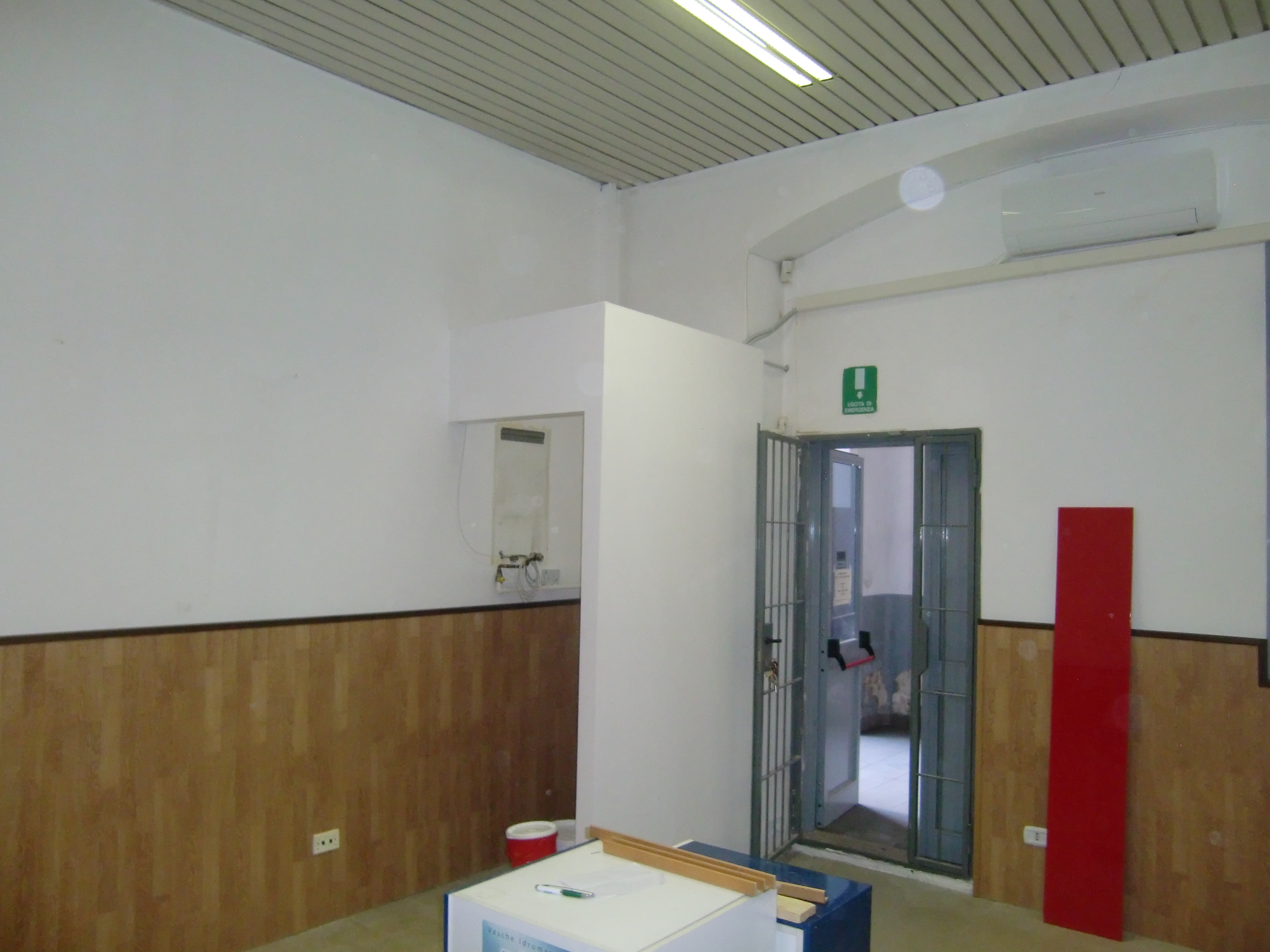 Negozio e Capannone