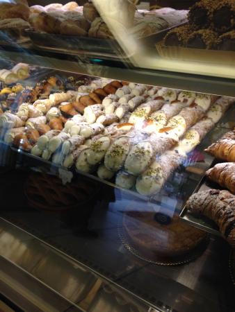 Bar Pasticceria con produzione 339.000€ Milano