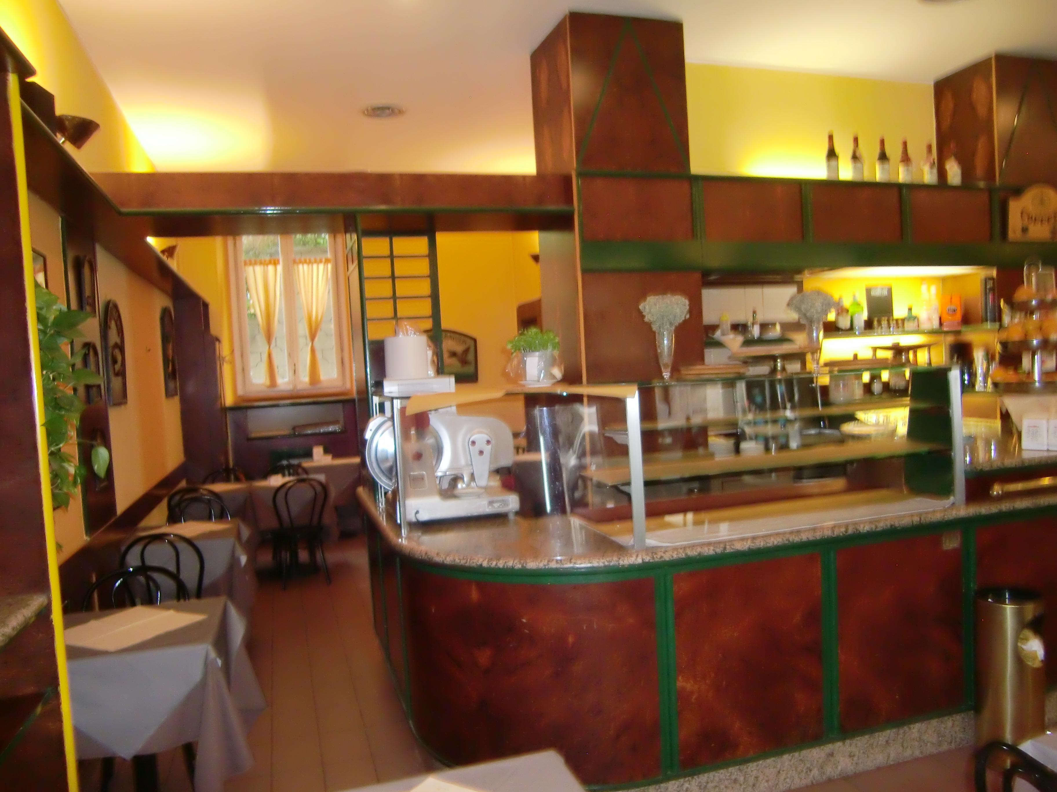 Bar Tabacchi P.ta Venezia milano 420.000€