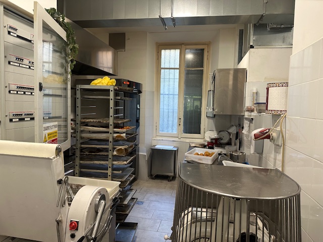Bar Pasticceria con produzione 275.000€ Milano