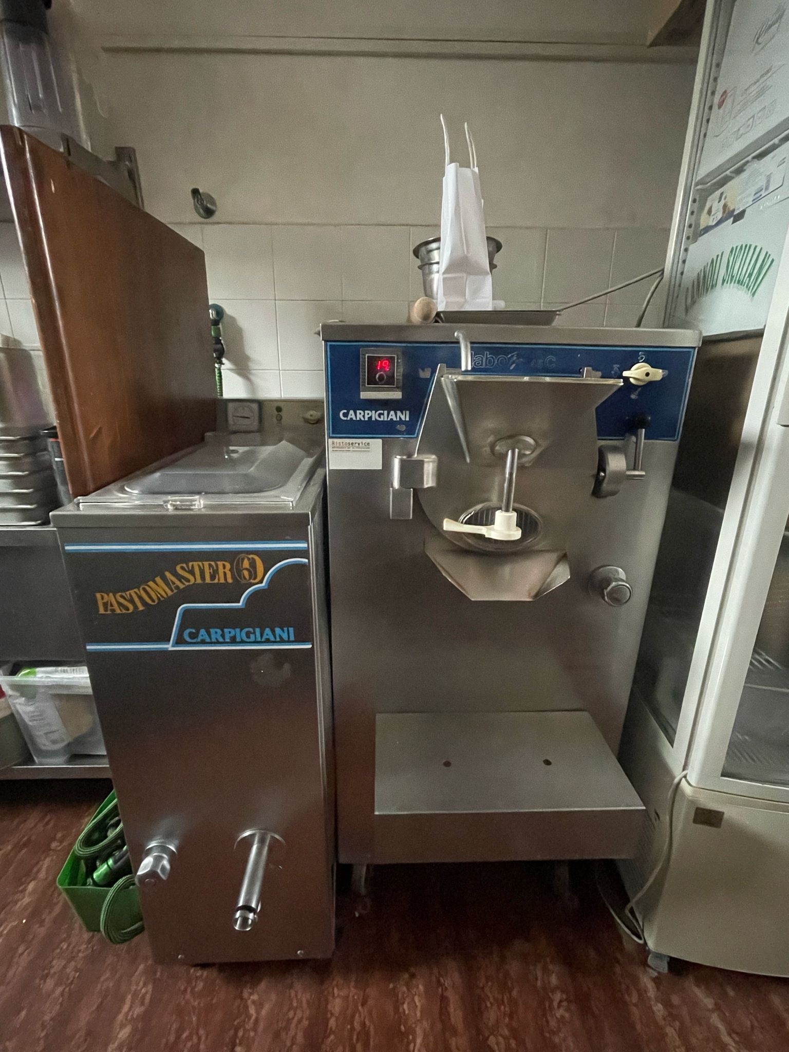 Gelateria Baggio  46000 €