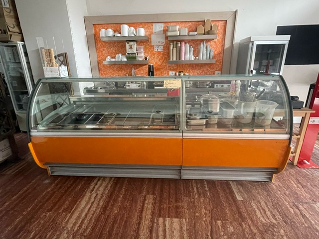 Gelateria Baggio  46000 €