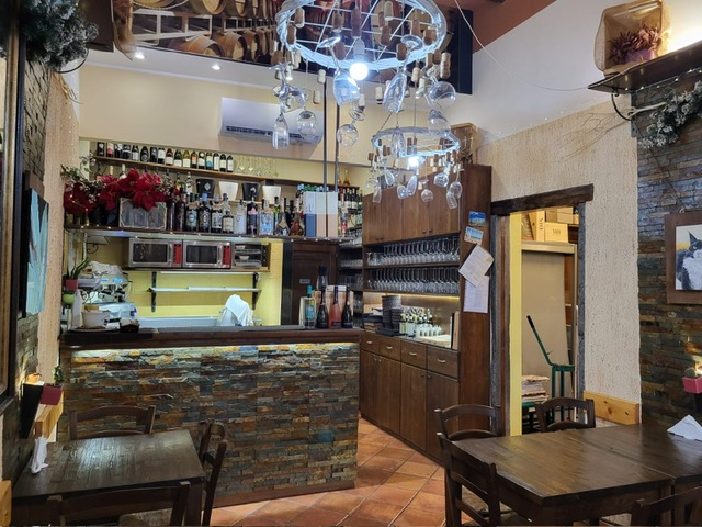 Saronno Enoteca con mescita 199000€