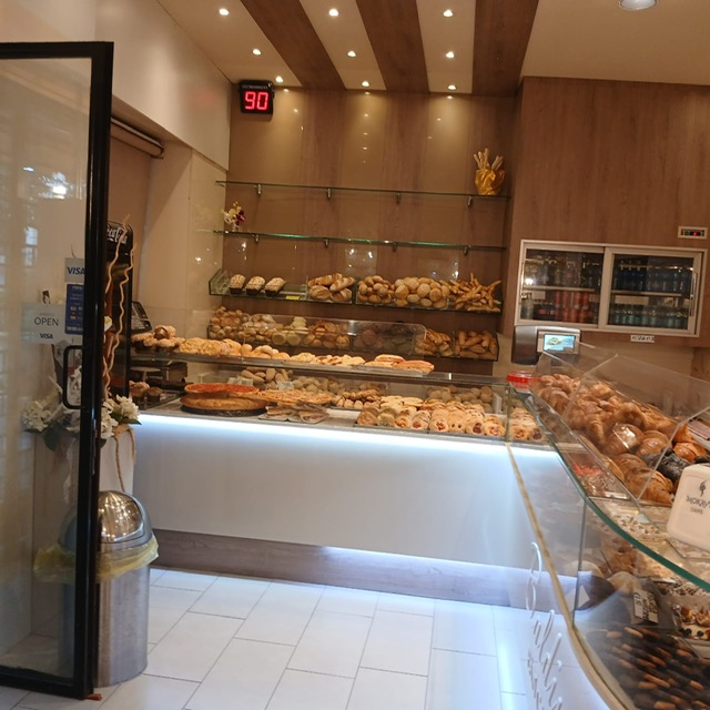 Saronno PanCaffè € 400000