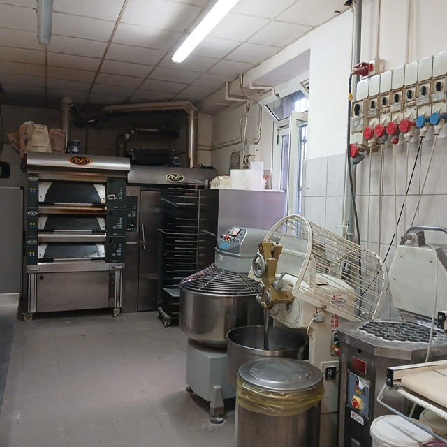 Saronno PanCaffè € 400000