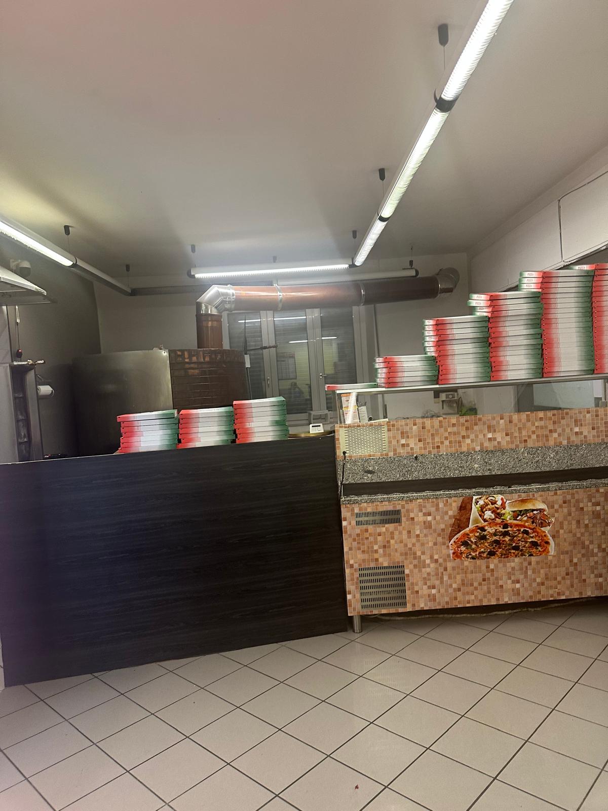 PIZZERIA FORNO A LEGNA PROV.LECCO