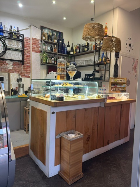 GELATERIA BAR LAMBRATE 70.000€