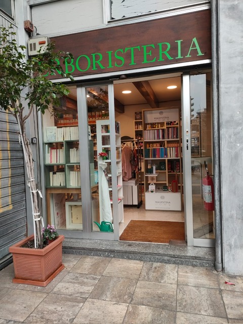 Erboristeria Libreria Profumeria 60.000€