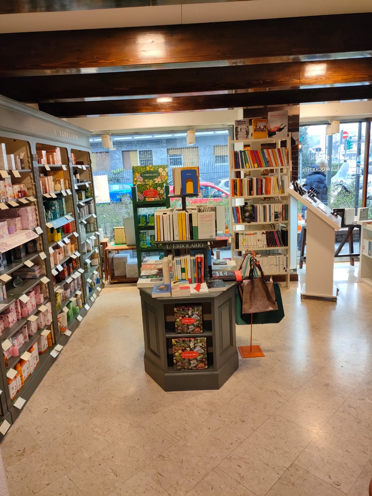 Erboristeria Libreria Profumeria 60.000€