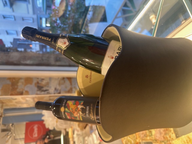 Pan caffè con laboratorio  Sarpi Milano 180.000€