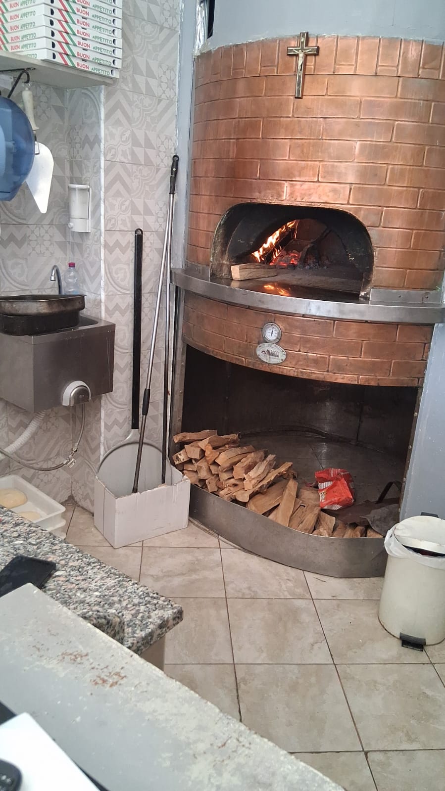 Pizzeria Ungheria adioac 34.000€
