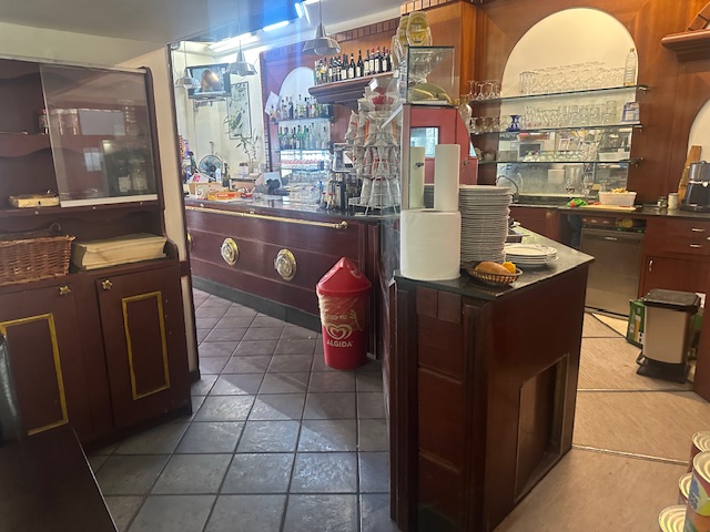 Milano Bar Tavola calda Zona Gustavo modena 149.000€