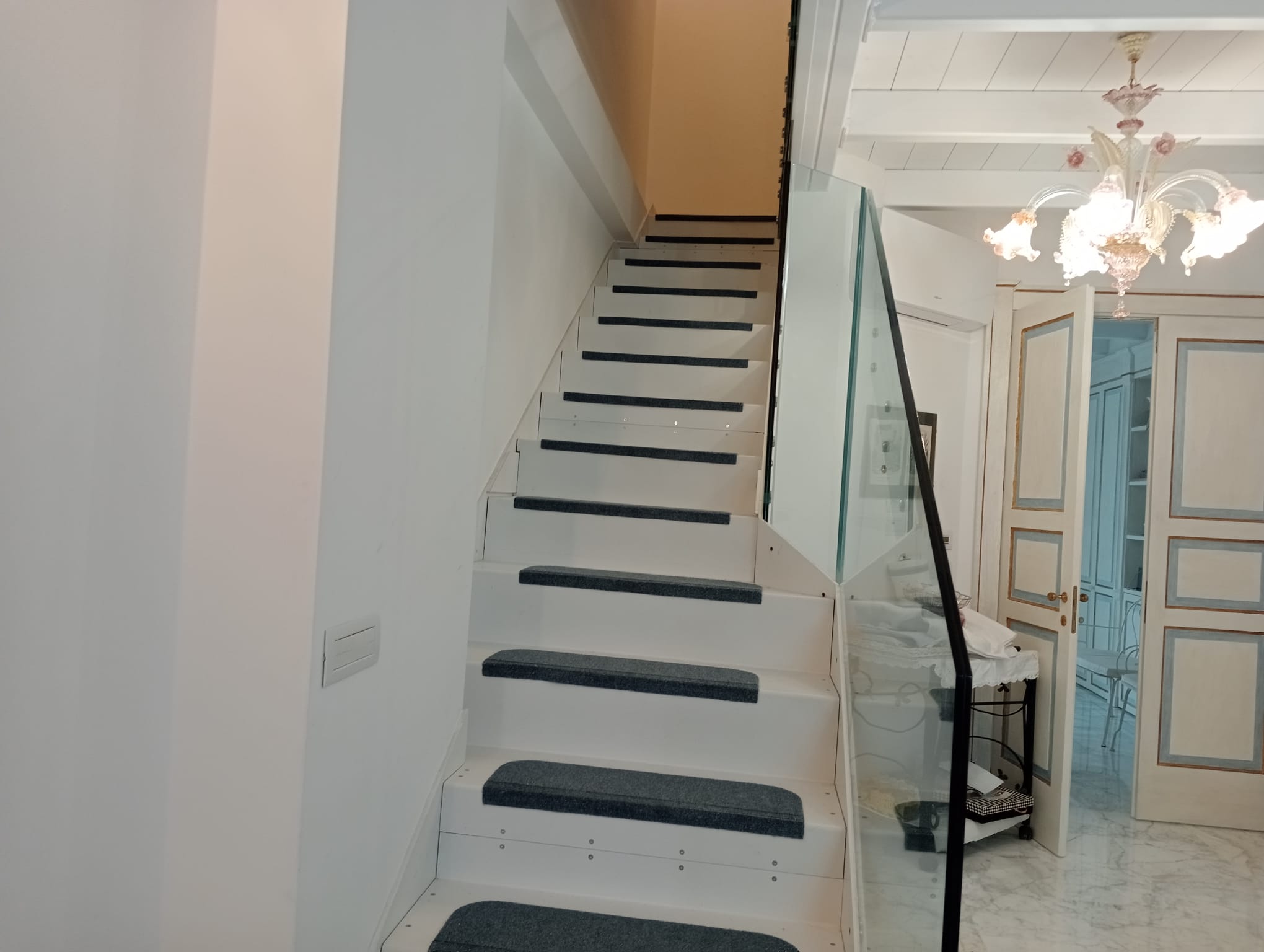 Rimini Porto Canale  Casa terra-cielo 900.000€