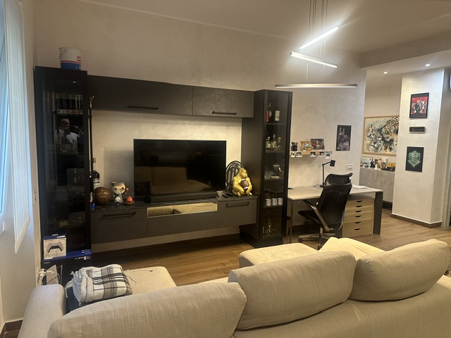 Appartamento Milano Piazza Carbonari 450.000€