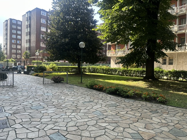 Appartamento Milano Piazza Carbonari 450.000€